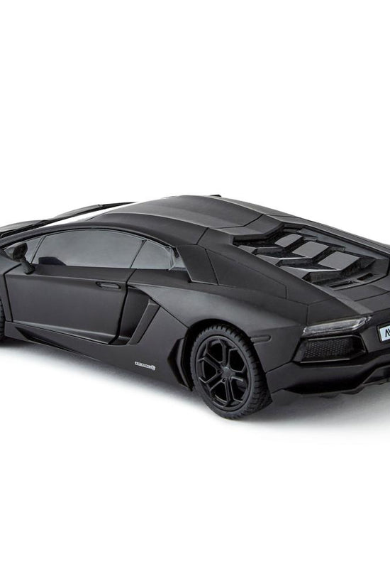 166007 Lamborghini Aventador Radio Controlled Car 1 24 Scale Black 2