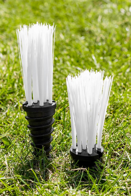 Cazna Grass Marking Tufts/ Carrots - Pack of 25