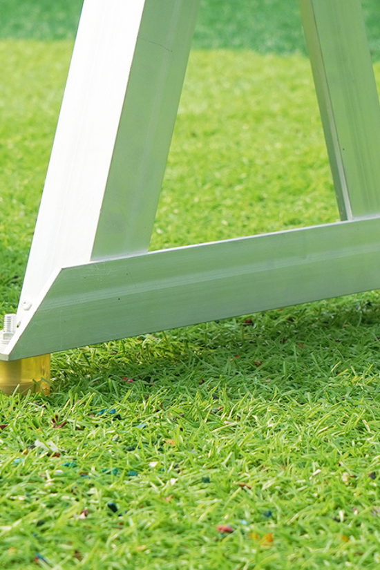 Cazna AP Players Benches