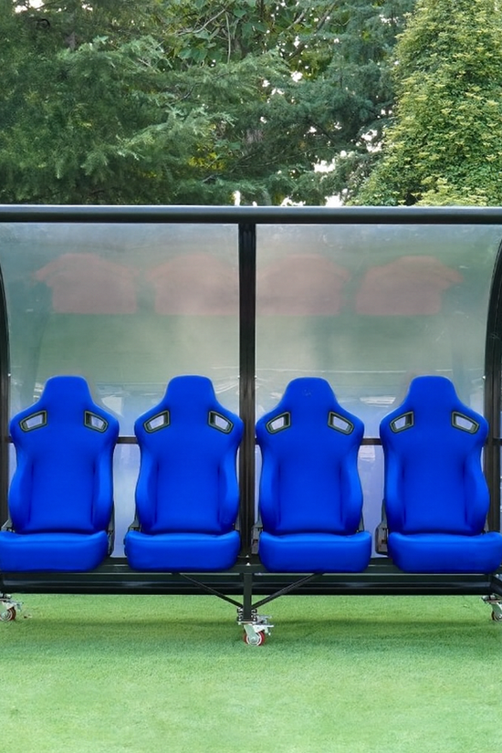 Cazna Euro Players Shelter