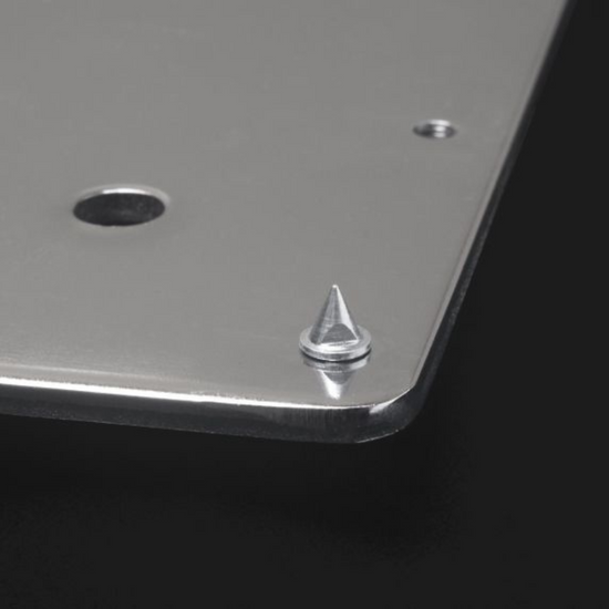Gill - Pyramid Spikes