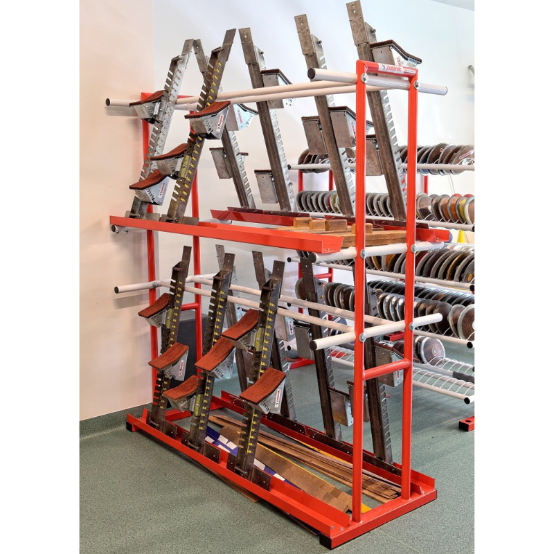 Polanik starting blocks warehouse rack
