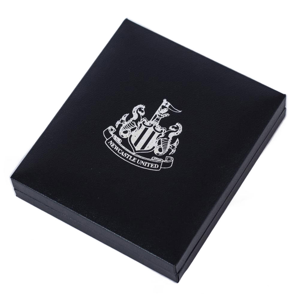 Newcastle United FC 18ct Gold Plated on Silver Pendant Chain 2