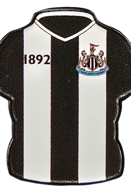 Newcastle United FC Home Shirt Keyring & Badge Set